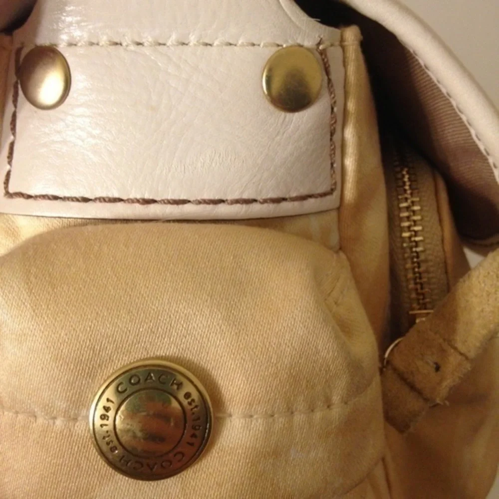 COACH vintage y2k scribble Hampton yellow front pocket bag